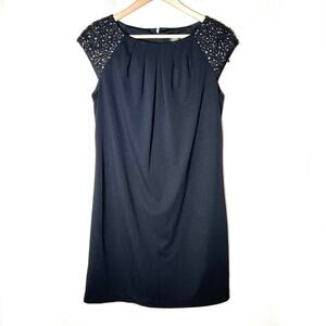 Worth black cap sleeve beaded knee length shift dress size 6 B105